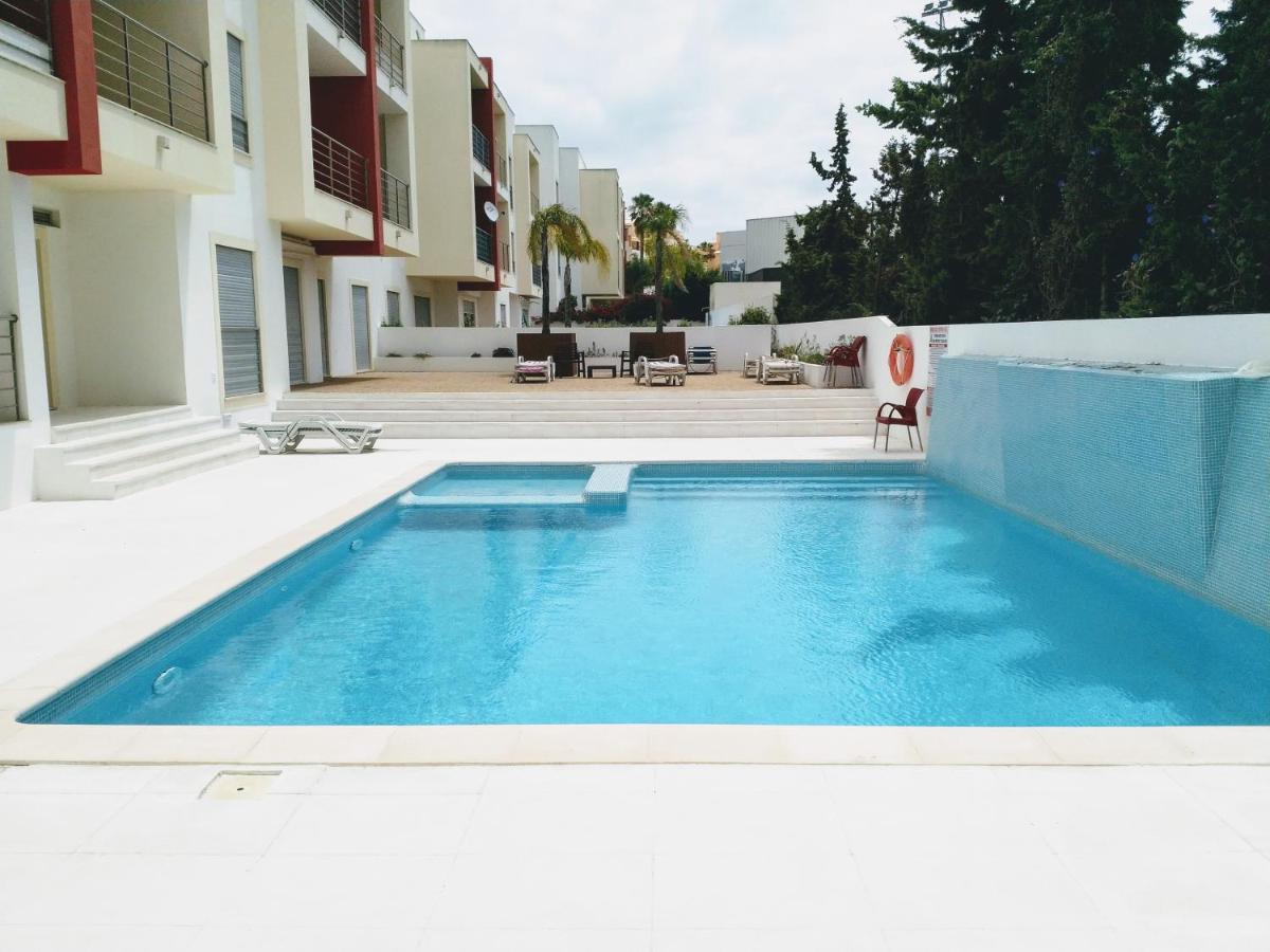 Apartamento T2 Eucalipto 2A Olhos de Agua  Exterior photo