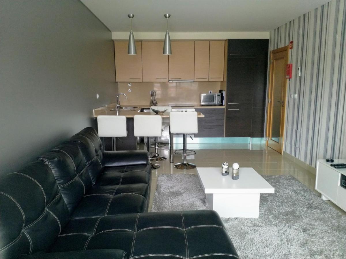 Apartamento T2 Eucalipto 2A Olhos de Agua  Exterior photo